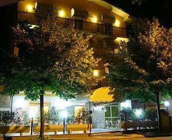 Hotel Palladio Montecatini Terme Exterior foto